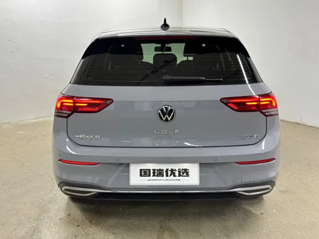 Volkswagen Golf — Фото автомобиля 5