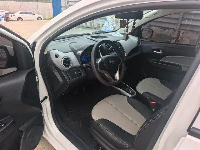 Changan Benben E-Star — Фото автомобиля 8