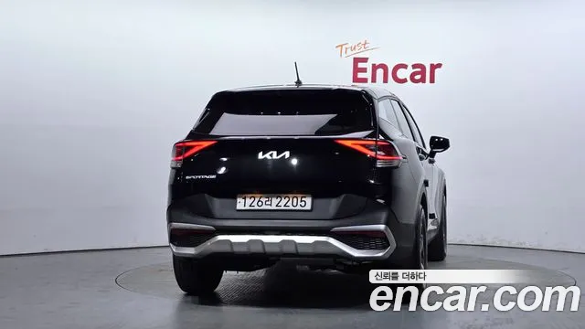 Kia Sportage Sportage 5-е поколение Дизель 2.0 2WD — Фото автомобиля 4