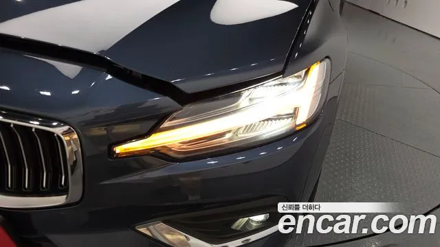 Вольво S60 S60 третьего поколения B5 Ultimate Bright — Фото автомобиля 16