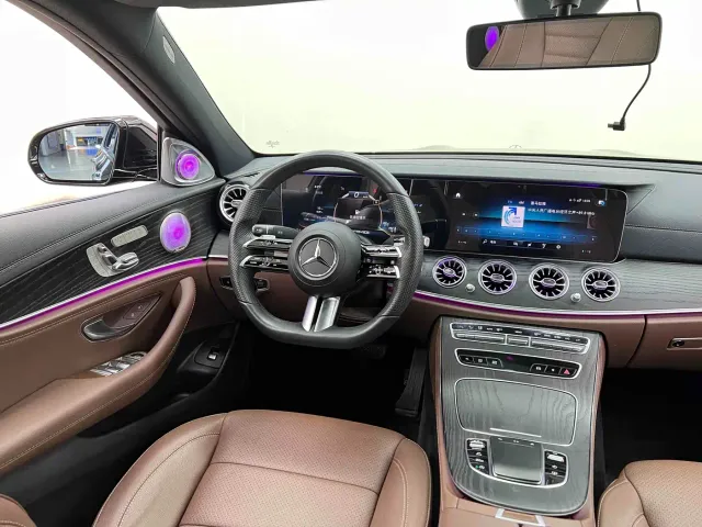 Mercedes-Benz E-Class — Фото автомобиля 17