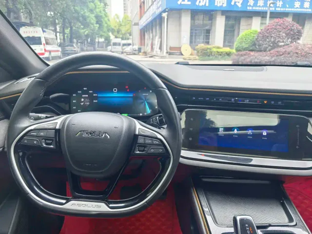 Dongfeng Yixuan MAX — Фото автомобиля 9