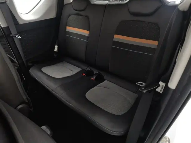Wuling Hongguang Mini EV — Фото автомобиля 15