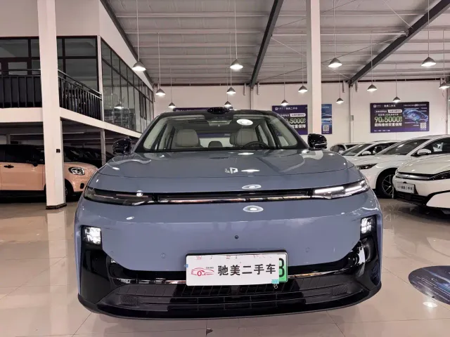 Leapmotor B10 — Фото автомобиля 2