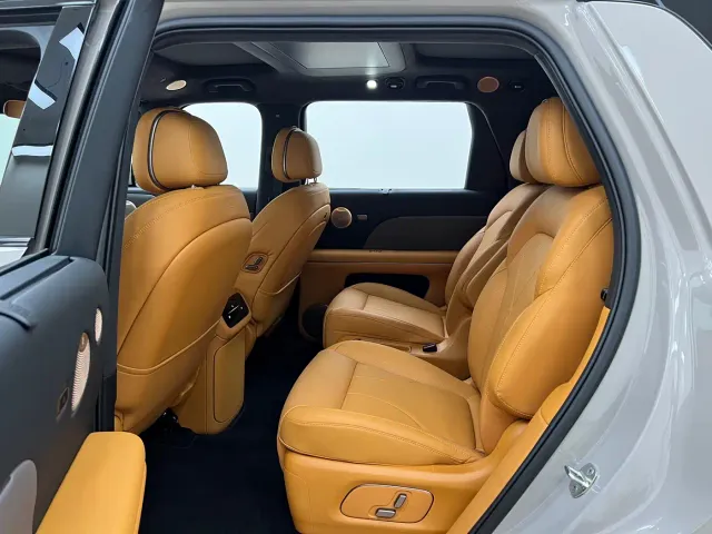 IM Motors LS8 — Фото автомобиля 15