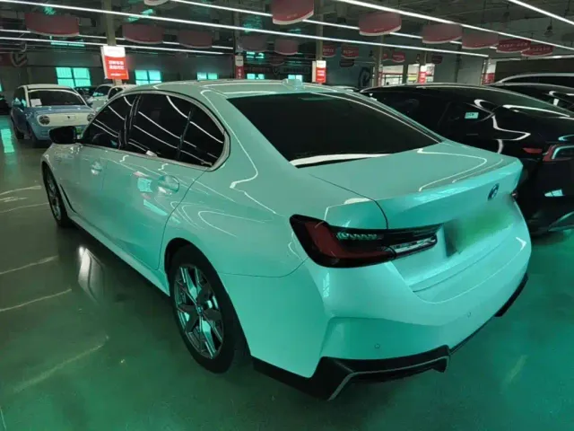 BMW i3 — Фото автомобиля 4