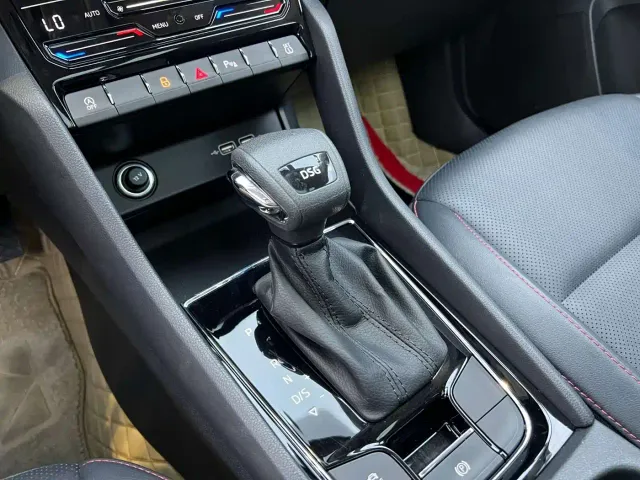 Skoda Karoq — Фото автомобиля 10