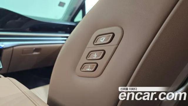 Hyundai Grandeur GN7 — Фото автомобиля 20