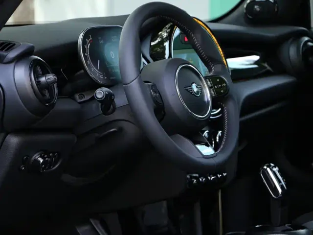 MINI Hatch — Фото автомобиля 18