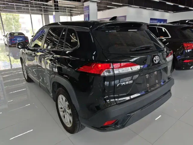 Toyota Frontlander — Фото автомобиля 4