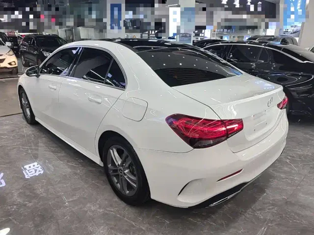 Mercedes-Benz A-Class — Фото автомобиля 4