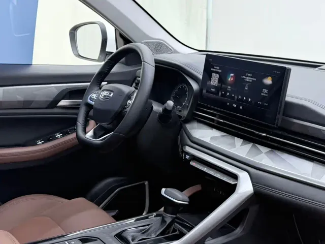 Geely Vision X6 — Фото автомобиля 9