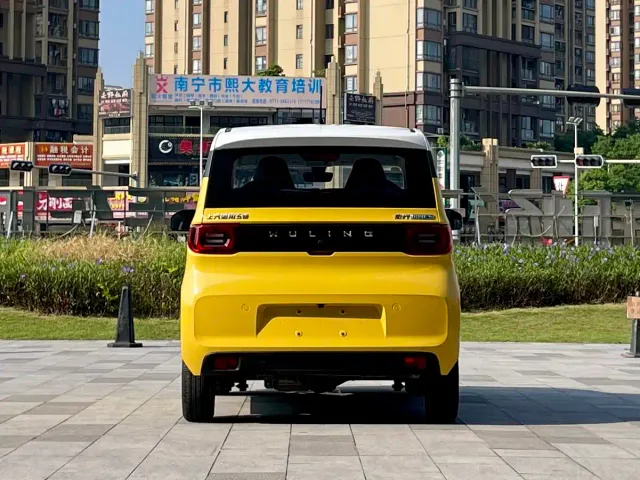 Wuling Hongguang Mini EV — Фото автомобиля 6