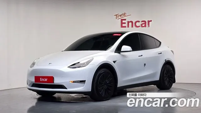 Фотография автомобиля — Tesla Model Y