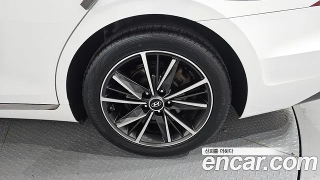 Hyundai Grandeur Новый Grandeur IG — Фото автомобиля 21