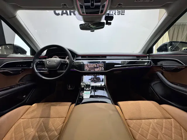 Audi A8 — Фото автомобиля 17