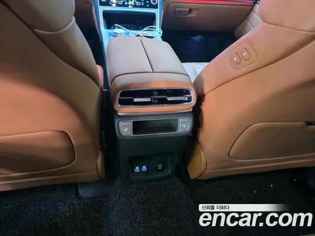 Genesis GV80 — Фото автомобиля 11