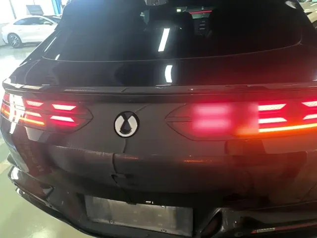 Denza Z9GT — Фото автомобиля 5