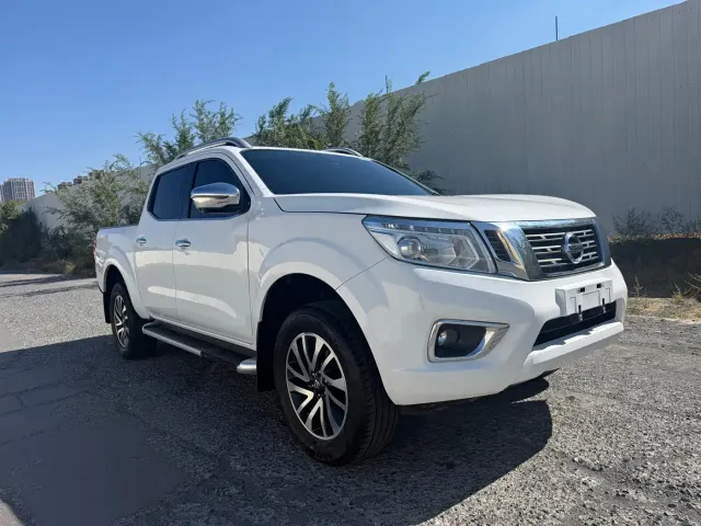 Фотография автомобиля — Nissan Navara