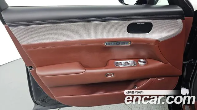 Genesis G90 Бензин 3.5 турбо AWD — Фото автомобиля 7