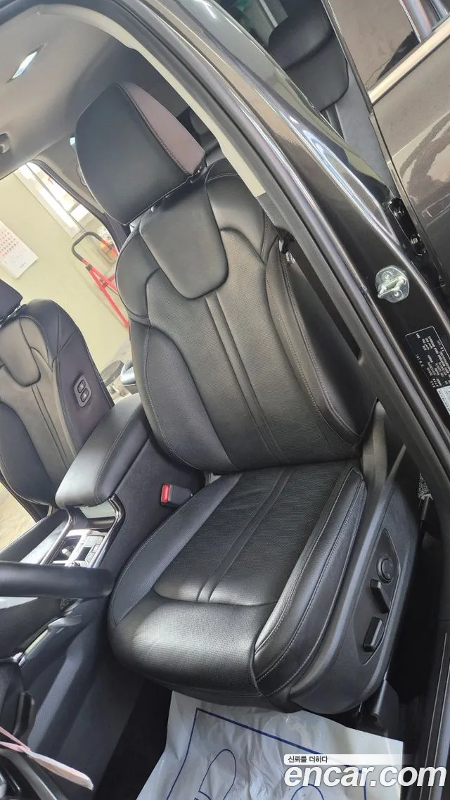 Kia Sorento Новый Sorento 4 поколение Бензин 2.5T 4WD — Фото автомобиля 13