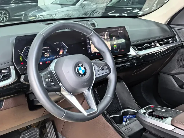 BMW X1 — Фото автомобиля 11