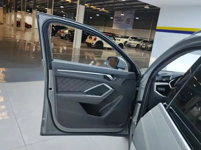 Audi Q3 — Фото автомобиля 7