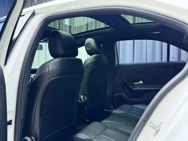 Mercedes-Benz A-Class — Фото автомобиля 20