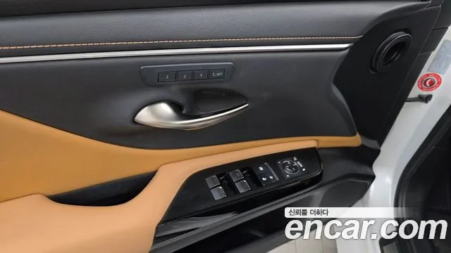 Lexus ES — Фото автомобиля 7