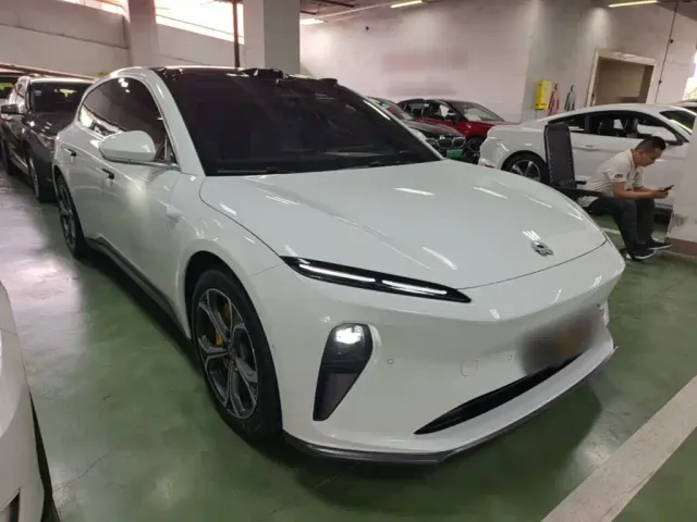 Nio ET5 Touring — Фото автомобиля 3