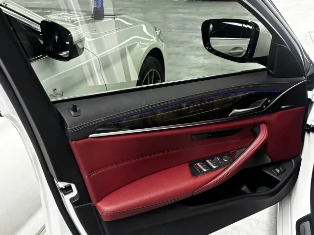 BMW 5 Series — Фото автомобиля 8