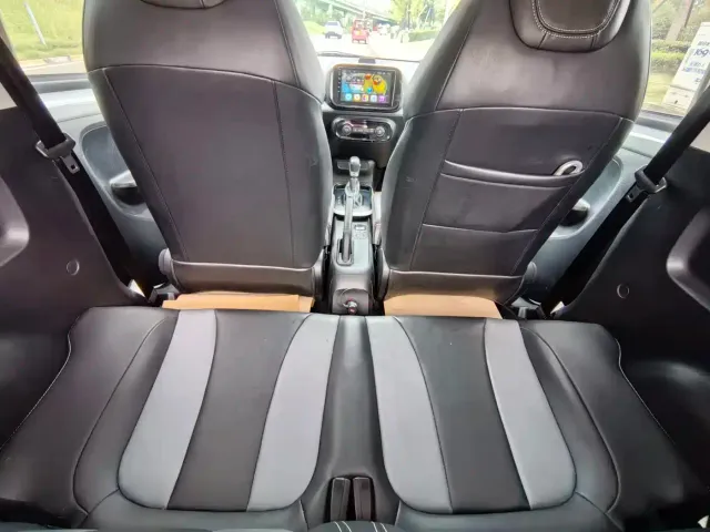 Roewe Clever — Фото автомобиля 9