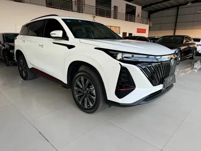 Changan CS75 Plus — Фото автомобиля 3
