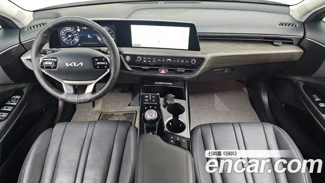 Kia K8 — Фото автомобиля 7
