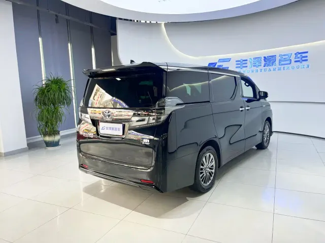Toyota Vellfire — Фото автомобиля 4