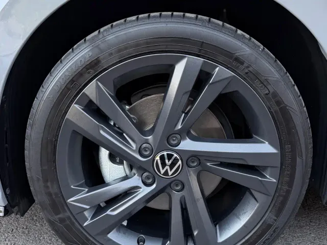 Volkswagen Golf — Фото автомобиля 14