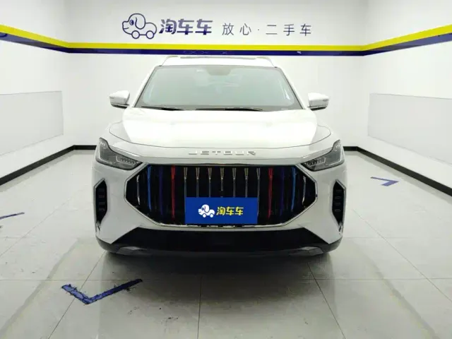 Jetour X70 Plus — Фото автомобиля 2