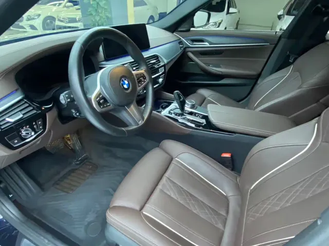 BMW 5 Series — Фото автомобиля 8