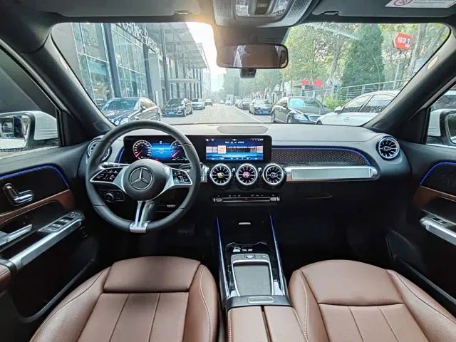Mercedes-Benz GLB-Class — Фото автомобиля 16