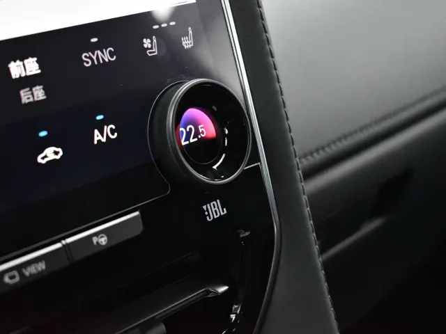 Toyota Alphard — Фото автомобиля 13