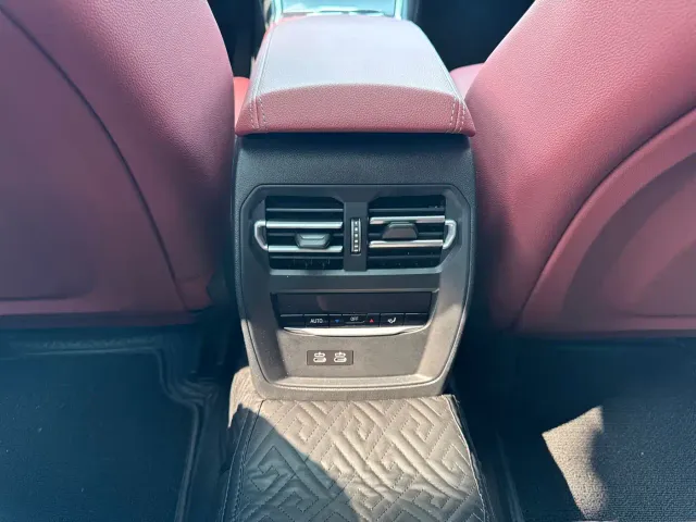 BMW 3 Series — Фото автомобиля 13