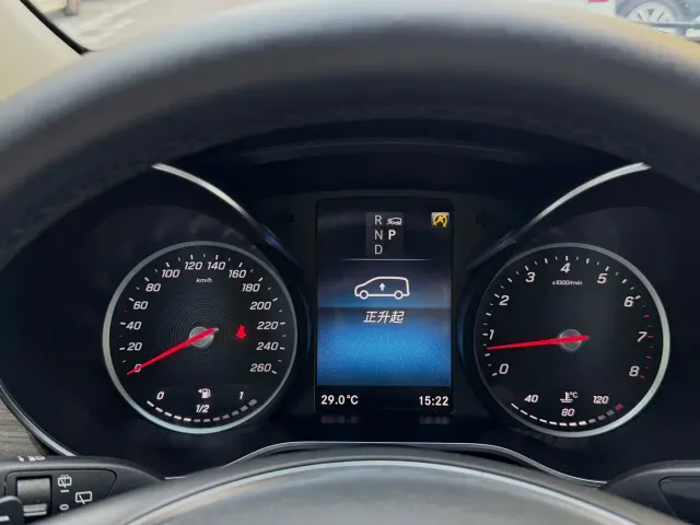 Mercedes-Benz V-Class — Фото автомобиля 19