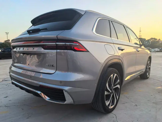 Geely Xingyue L — Фото автомобиля 5