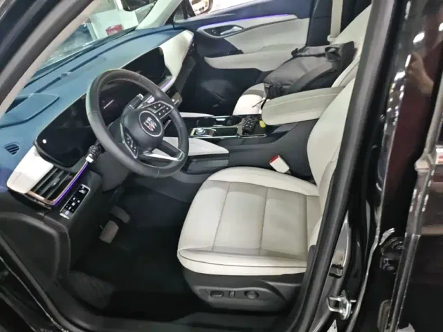 Buick Envision Plus — Фото автомобиля 14