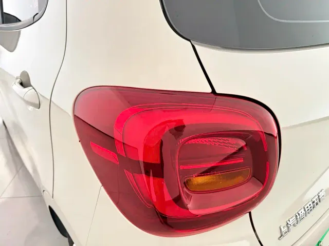 Wuling Hongguang Mini EV — Фото автомобиля 11
