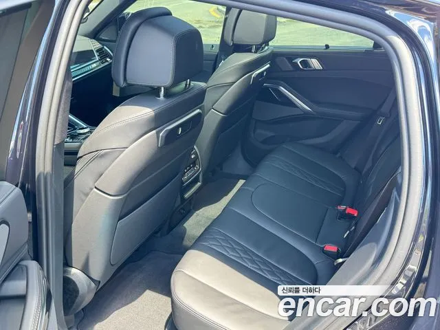 BMW X6 xDrive40i M Sport — Фото автомобиля 13