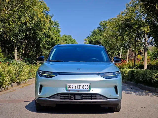 Leapmotor C11 — Фото автомобиля 2