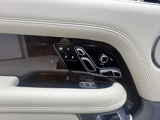 Land Rover Range Rover — Фото автомобиля 17