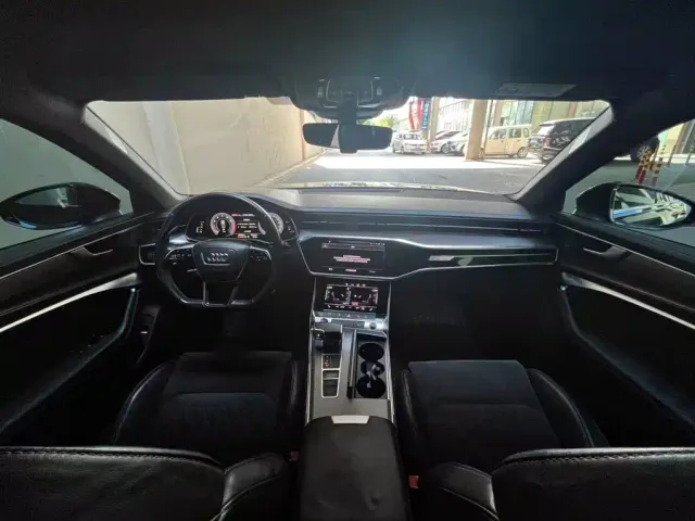 Audi A6L — Фото автомобиля 11