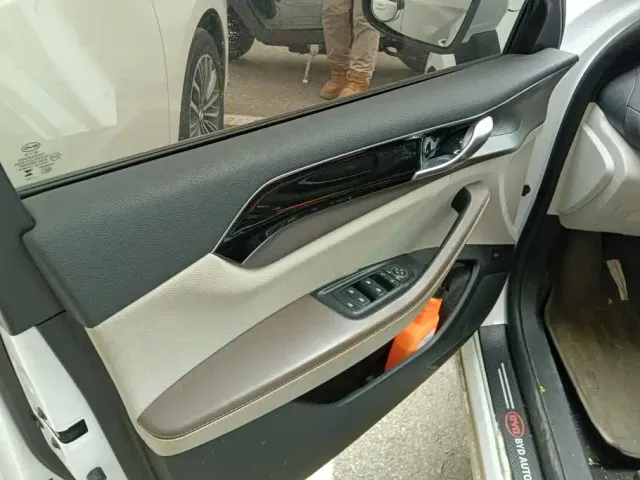BYD Qin PLUS — Фото автомобиля 7